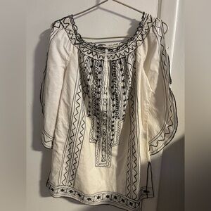 Adrienne Vittadini White Black Embroidered Peasant Boho Blouse Small
(909)